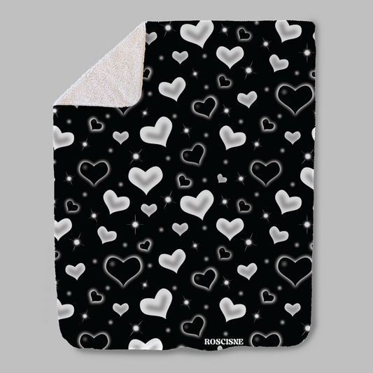 SHERPA black airbrush hearts blanket